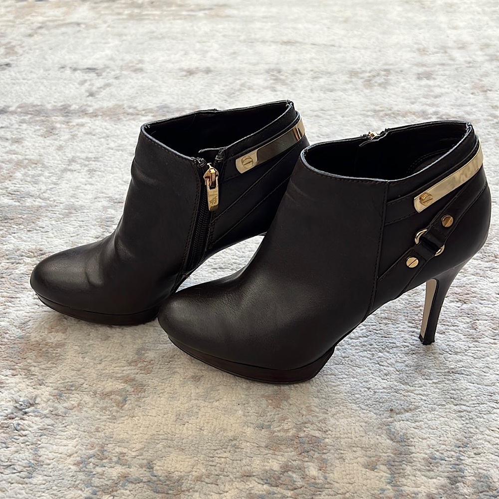 Marc Fisher Booties size 6